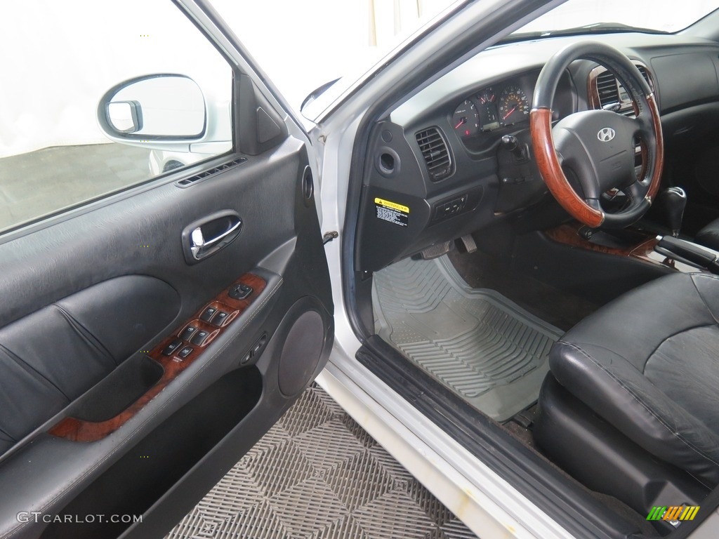 2003 Sonata LX V6 - Ebony Black / Black photo #9