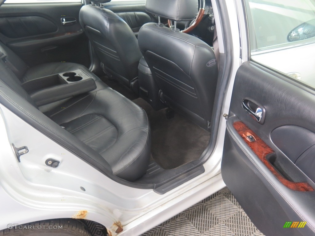 2003 Sonata LX V6 - Ebony Black / Black photo #27