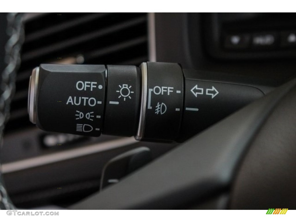 2019 Acura RLX Sport Hybrid SH-AWD Controls Photo #129310998