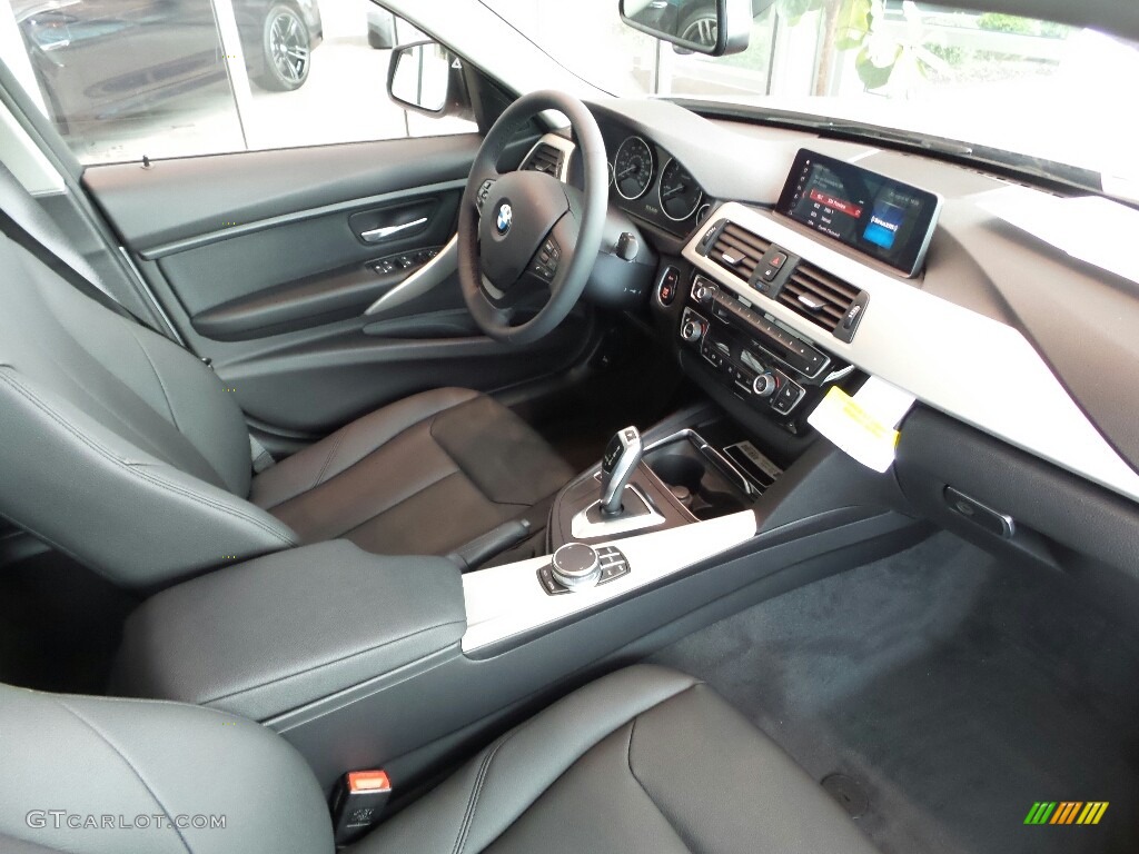 2018 3 Series 320i xDrive Sedan - Glacier Silver Metallic / Black photo #6