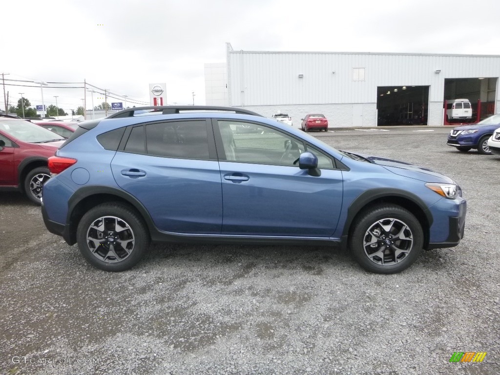 2019 Crosstrek 2.0i Premium - Quartz Blue Pearl / Black photo #3