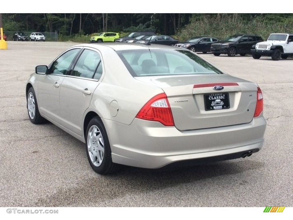 2010 Fusion SE - Smokestone Metallic / Medium Light Stone photo #3