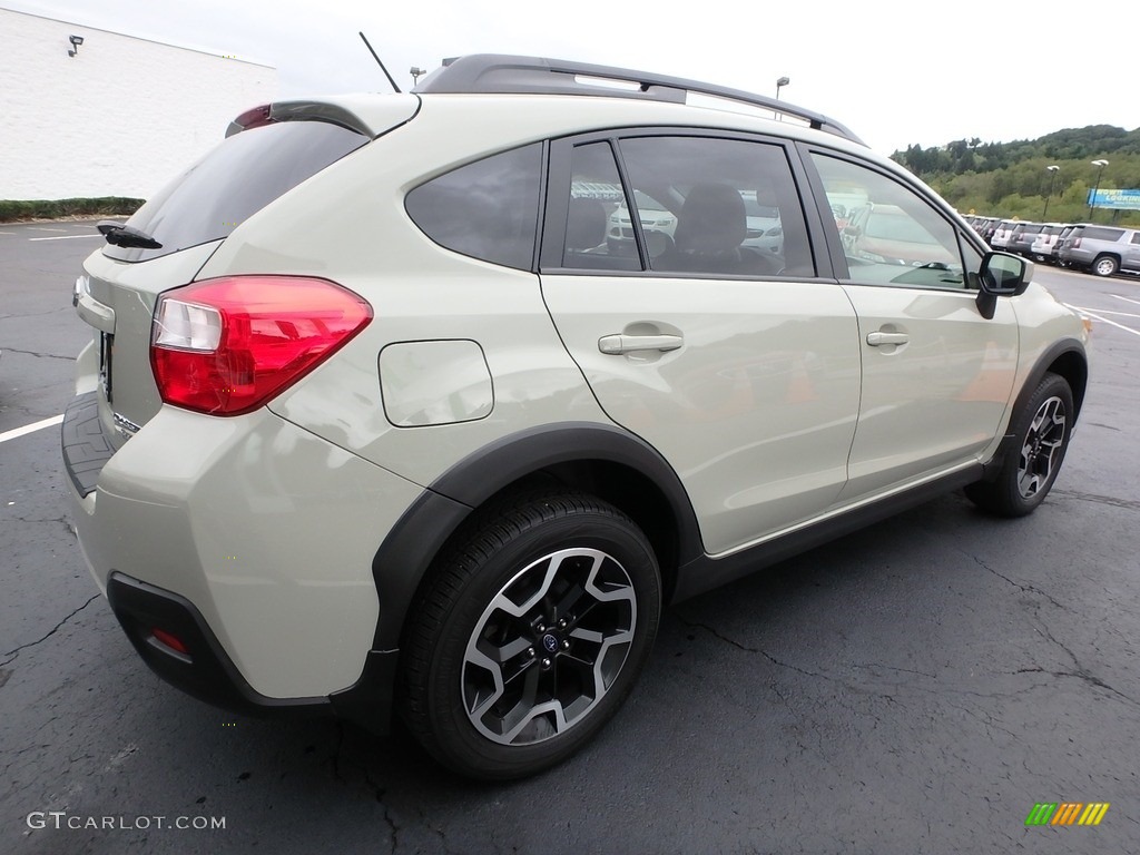 2017 Crosstrek 2.0i Premium - Desert Khaki / Black photo #9