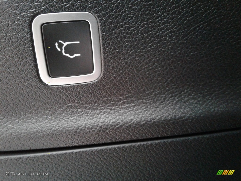 2019 Bright White Chrysler Pacifica Limited 129311138