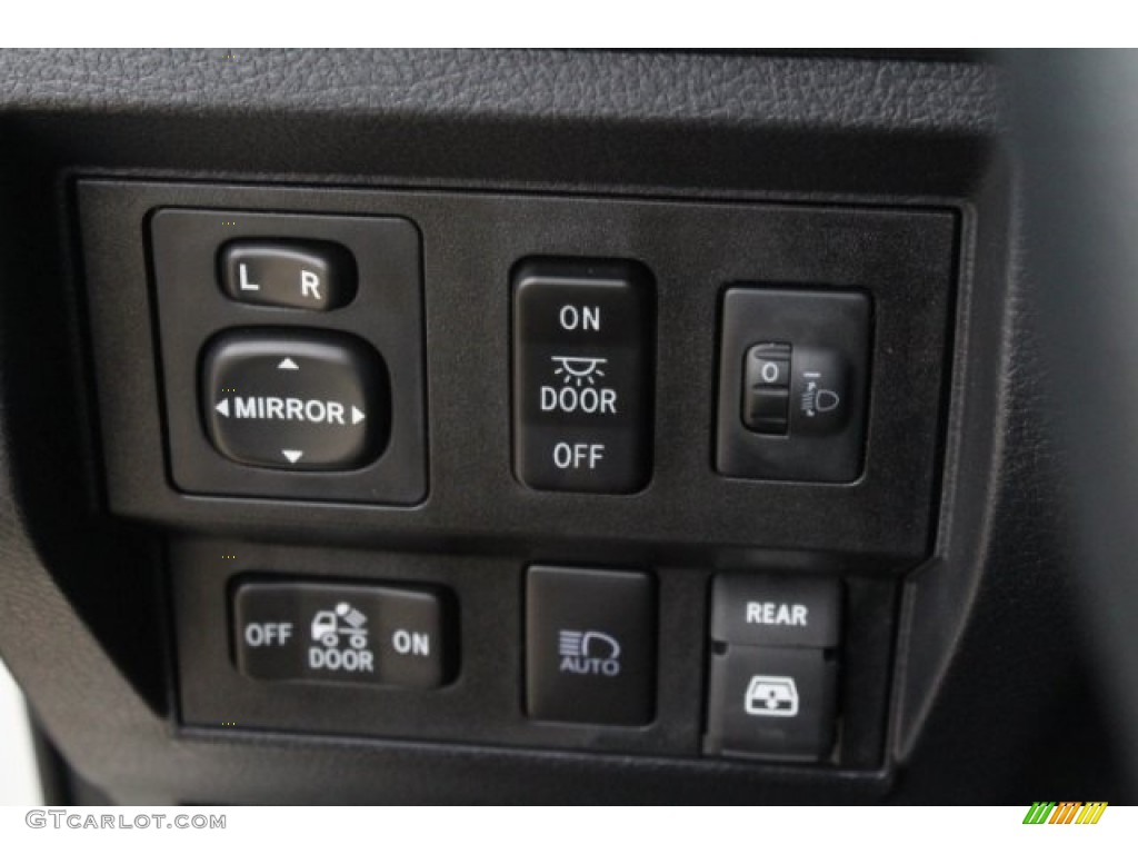 2019 Toyota Tundra TRD Sport CrewMax 4x4 Controls Photos
