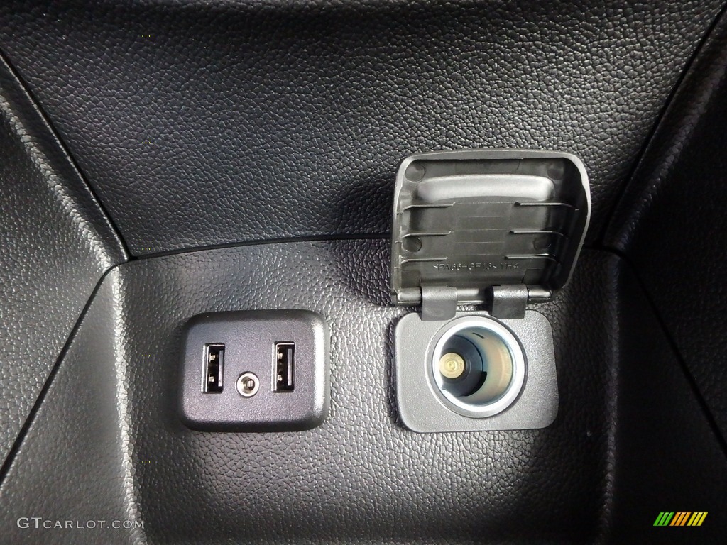 2019 Cruze LT - Pepperdust Metallic / Black photo #16