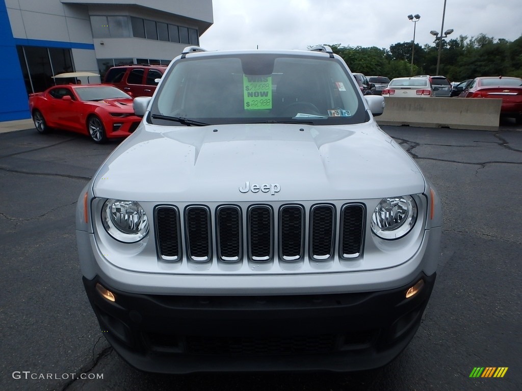 2017 Renegade Limited 4x4 - Glacier Metallic / Black photo #12