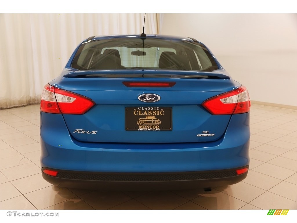 2014 Focus SE Sedan - Blue Candy / Charcoal Black photo #16