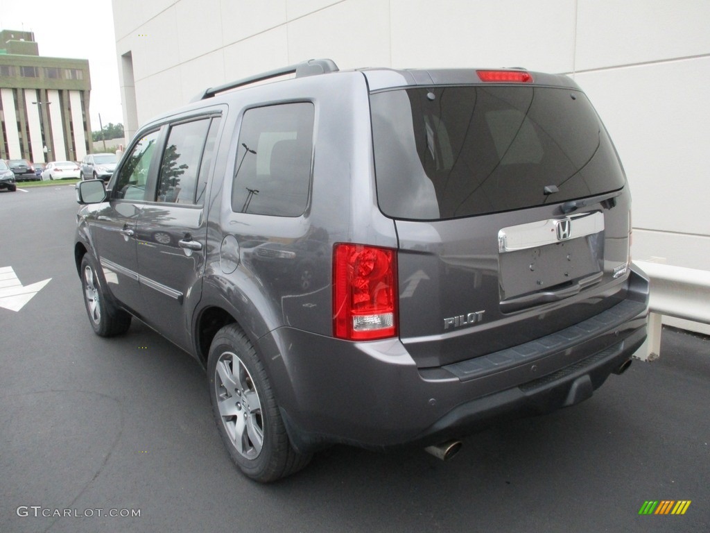 2015 Pilot Touring 4WD - Modern Steel Metallic / Black photo #3