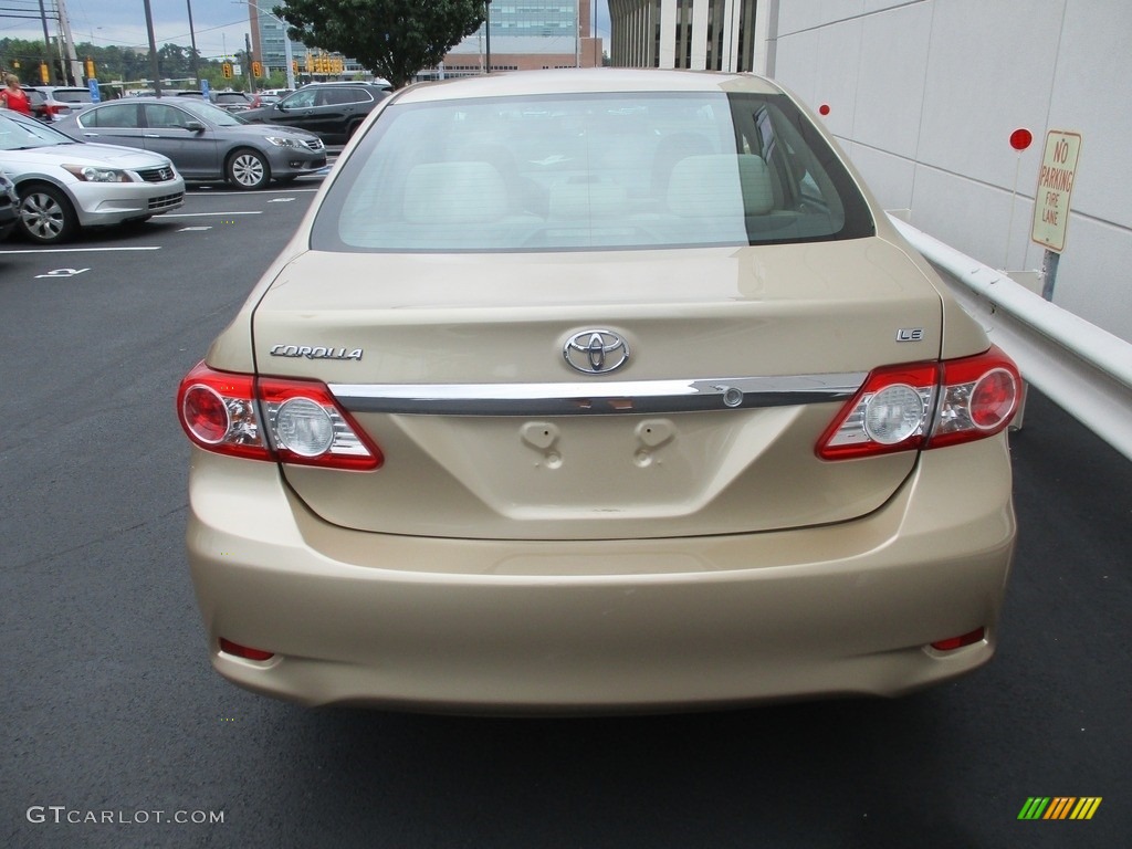 2013 Corolla LE - Sandy Beach Metallic / Bisque photo #4