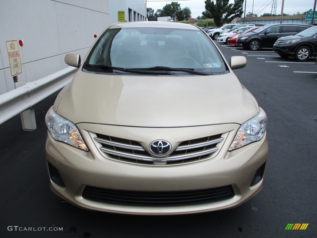 2013 Corolla LE - Sandy Beach Metallic / Bisque photo #9