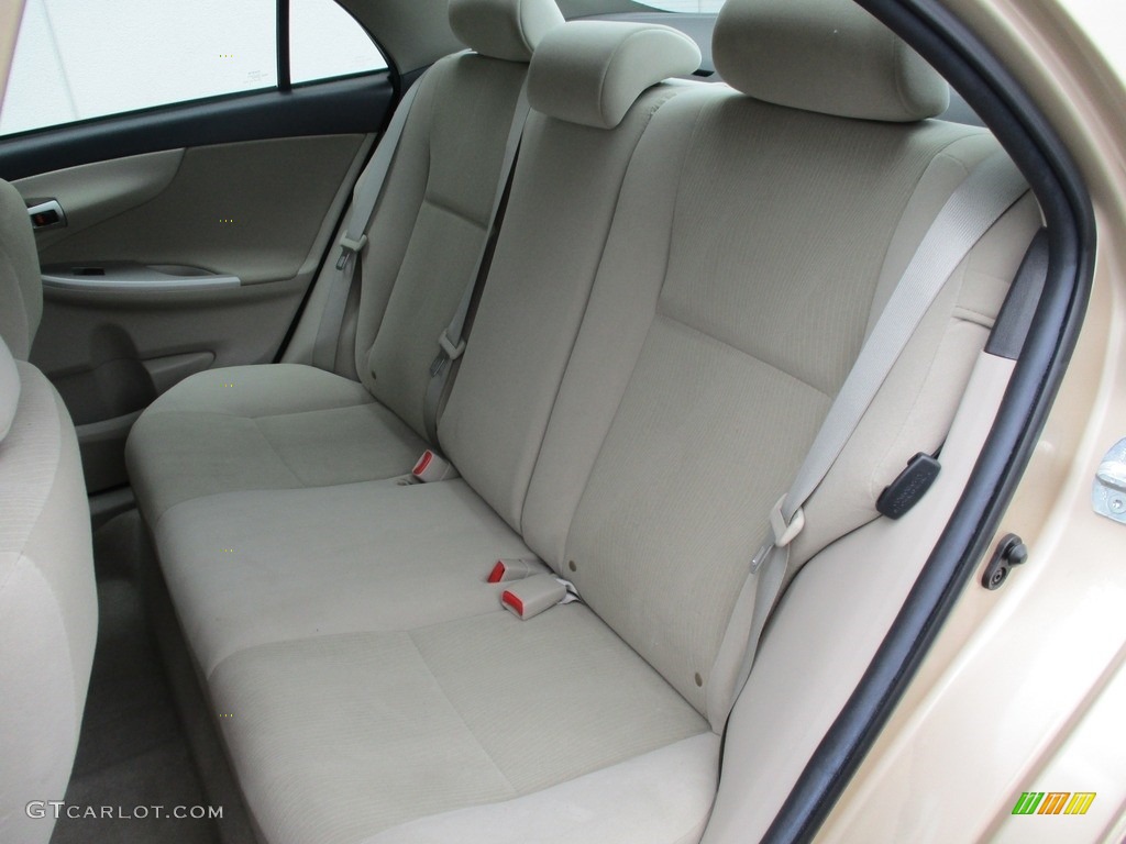 2013 Corolla LE - Sandy Beach Metallic / Bisque photo #13