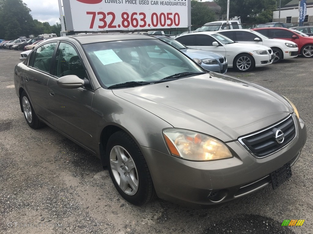 2002 Altima 2.5 S - Velvet Beige / Charcoal Black photo #7