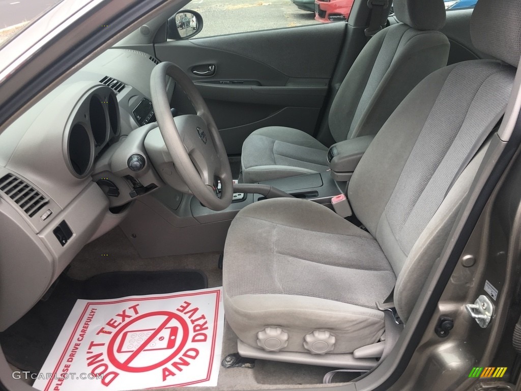 2002 Altima 2.5 S - Velvet Beige / Charcoal Black photo #10