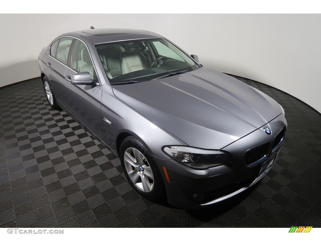 2013 5 Series 528i xDrive Sedan - Space Gray Metallic / Everest Gray photo #2