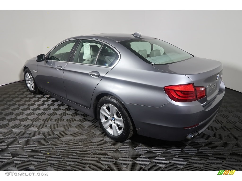 2013 5 Series 528i xDrive Sedan - Space Gray Metallic / Everest Gray photo #11