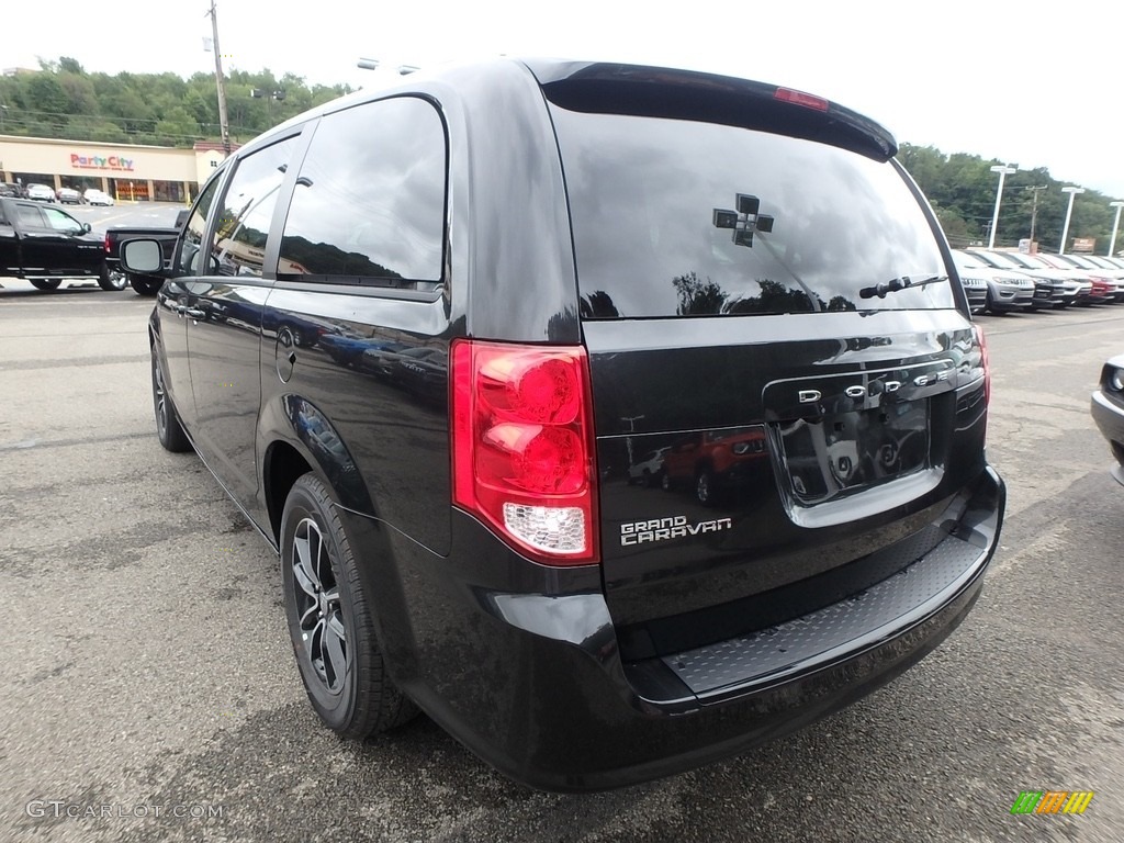 2019 Grand Caravan SE - Black Onyx Crystal Pearl / Black photo #3