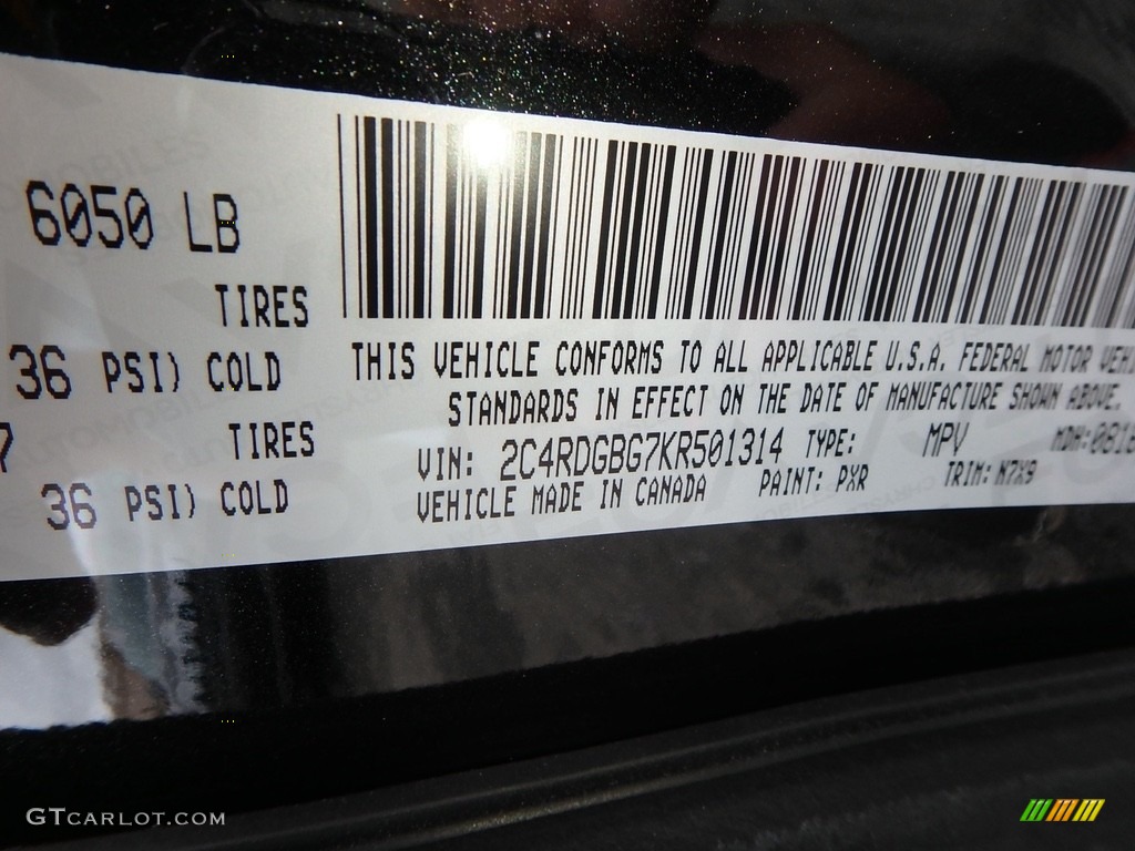 2019 Grand Caravan SE - Black Onyx Crystal Pearl / Black photo #15