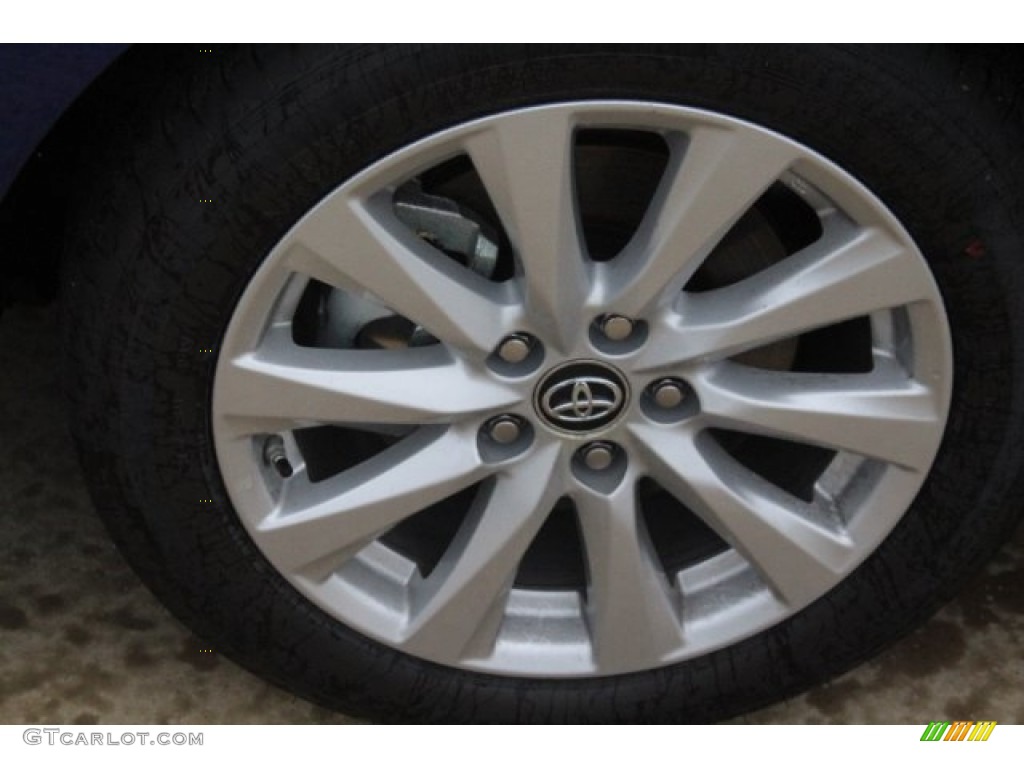 2018 Camry LE - Blue Crush Metallic / Black photo #4