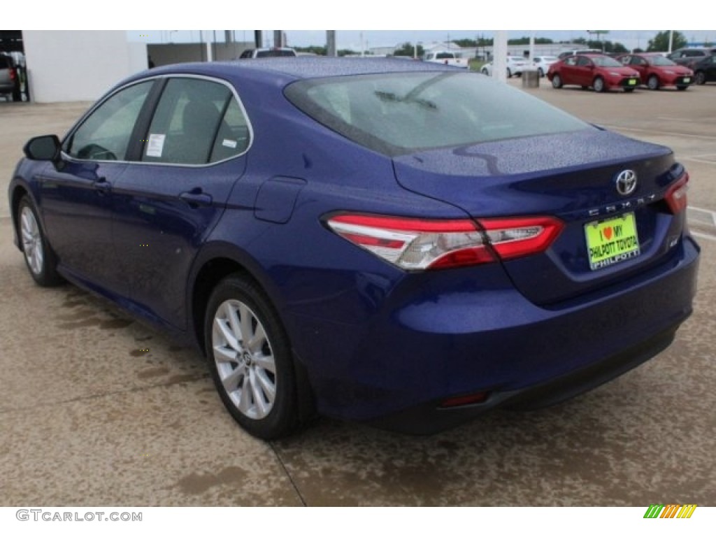 2018 Camry LE - Blue Crush Metallic / Black photo #6