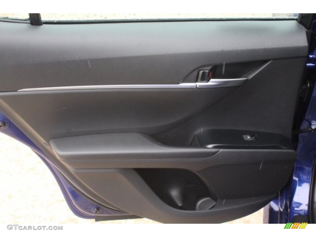 2018 Camry LE - Blue Crush Metallic / Black photo #22