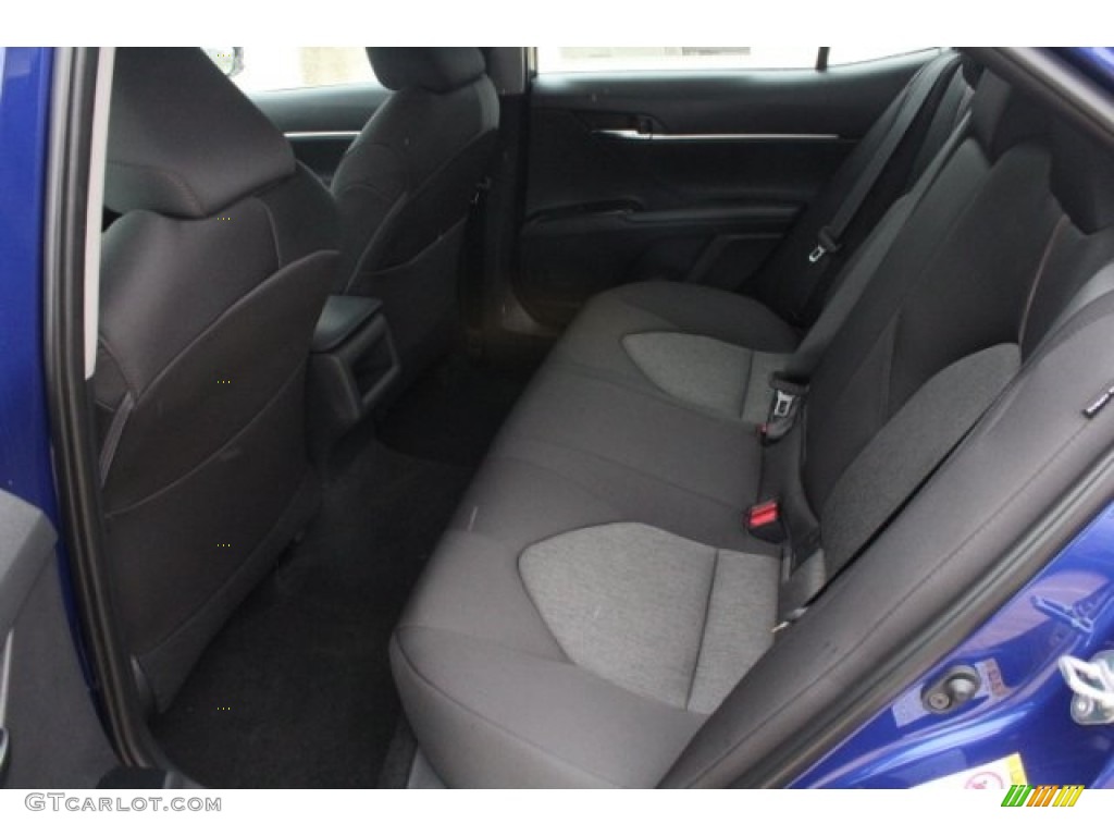 2018 Camry LE - Blue Crush Metallic / Black photo #23