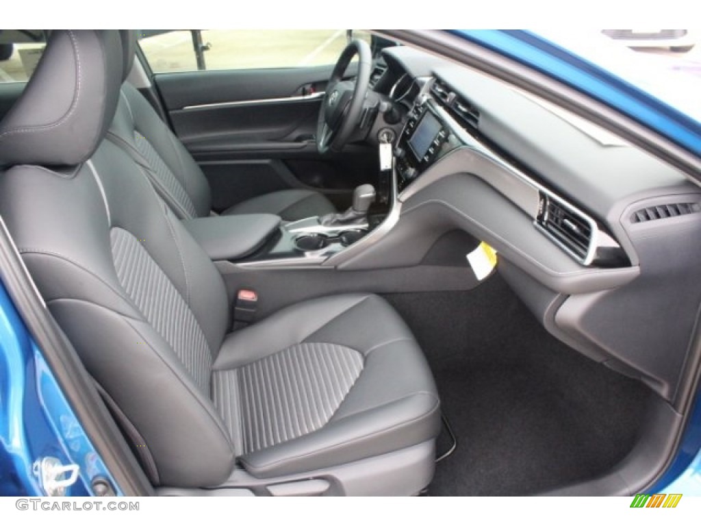 2018 Camry SE - Blue Streak Metallic / Black photo #31