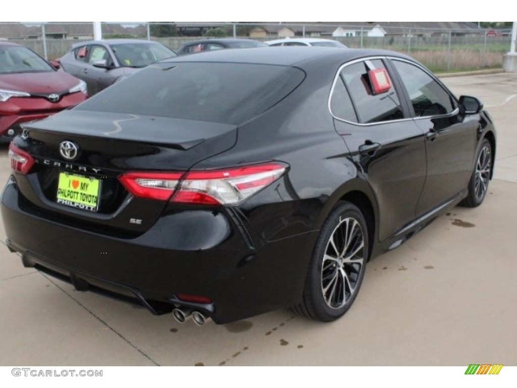 2018 Camry SE - Midnight Black Metallic / Black photo #8