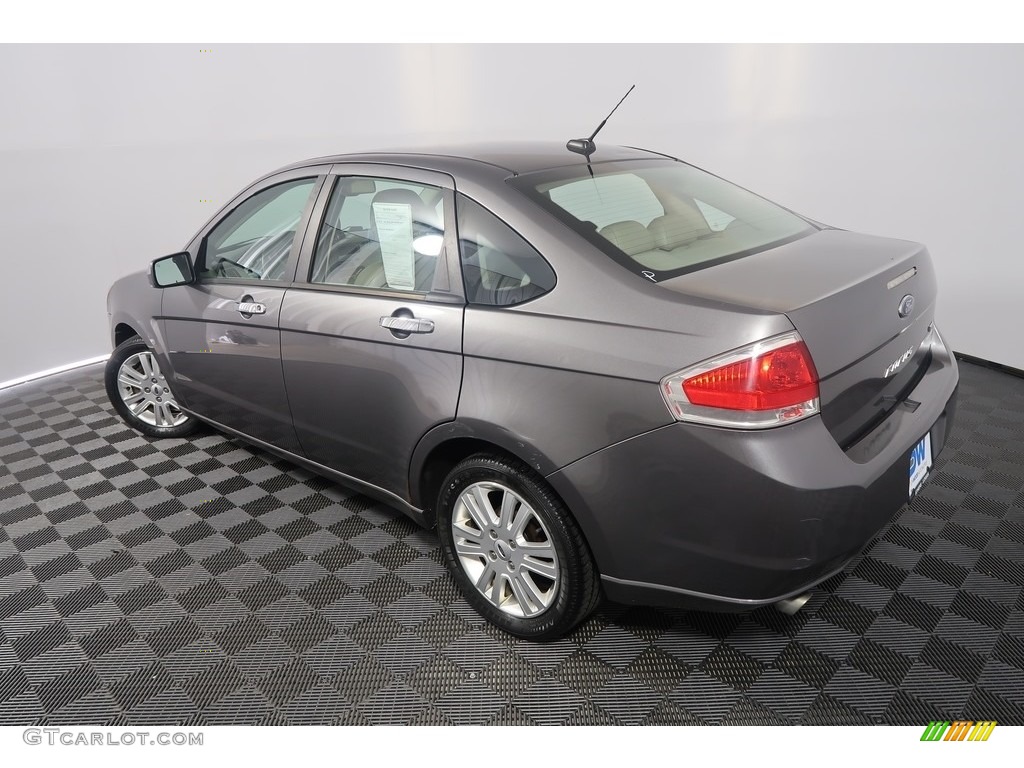 2010 Focus SEL Sedan - Sterling Grey Metallic / Medium Stone photo #9