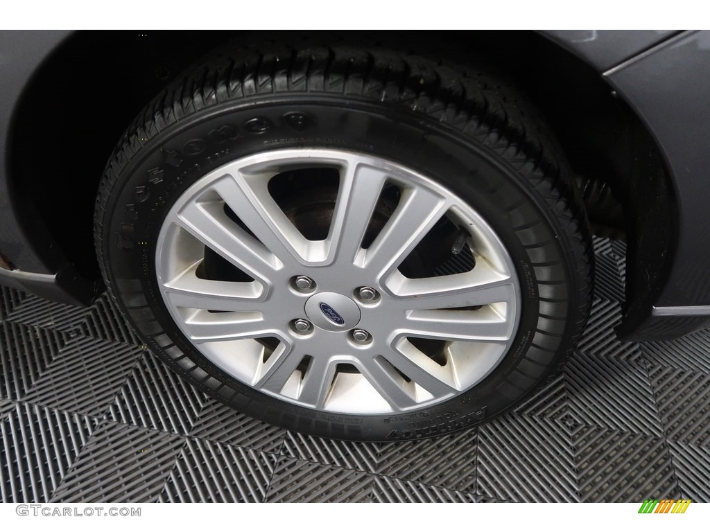 2010 Focus SEL Sedan - Sterling Grey Metallic / Medium Stone photo #27