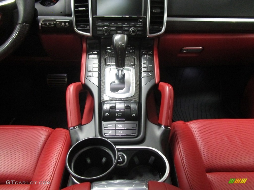 2016 Porsche Cayenne Turbo S Controls Photo #129362192