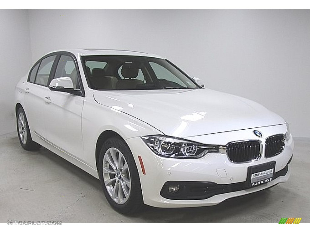 2018 3 Series 320i xDrive Sedan - Alpine White / Venetian Beige photo #7