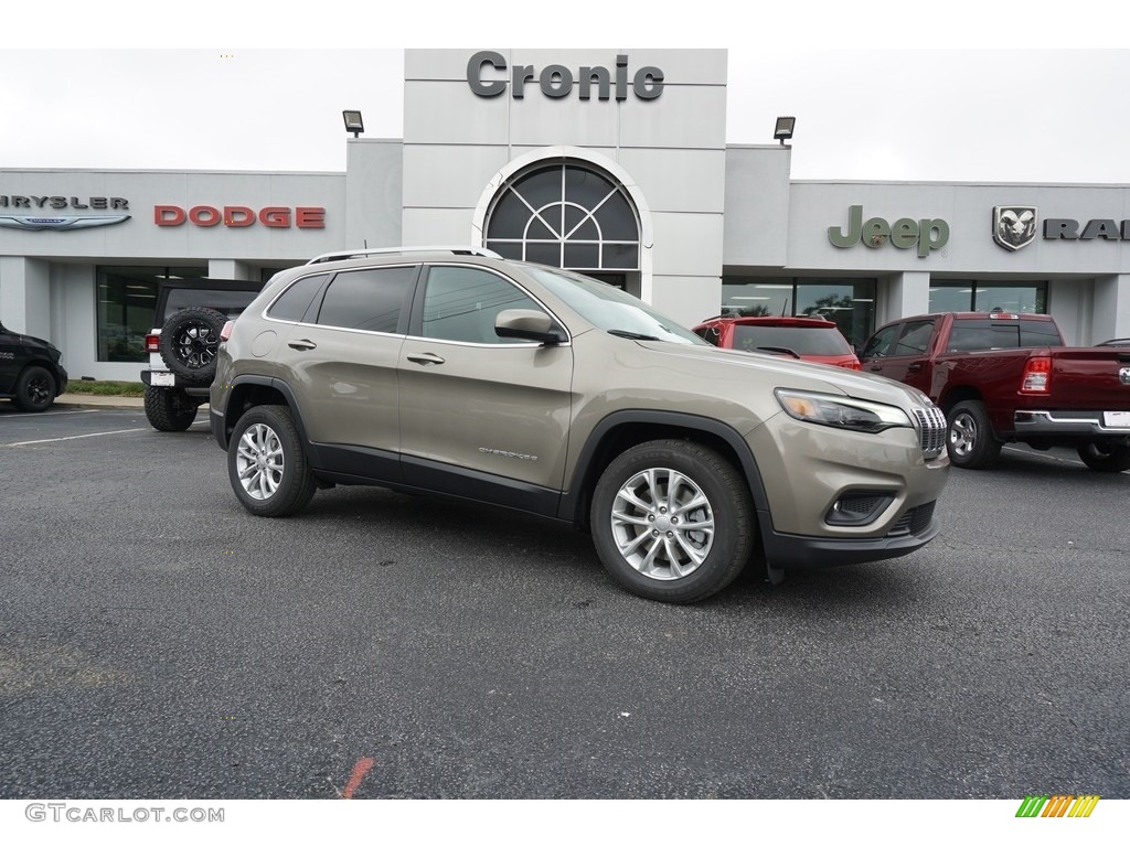 2019 Cherokee Latitude - Light Brownstone Pearl / Black photo #1