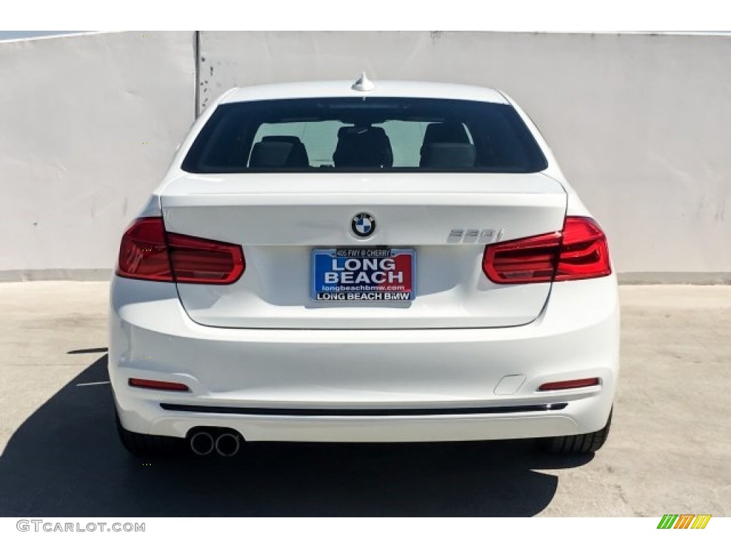 2018 3 Series 330i Sedan - Alpine White / Black photo #3