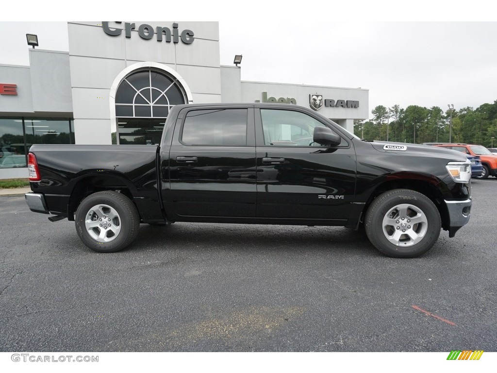 2019 1500 Tradesman Crew Cab - Diamond Black Crystal Pearl / Black photo #11