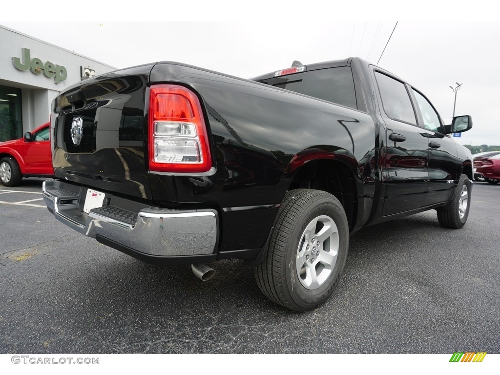 2019 1500 Tradesman Crew Cab - Diamond Black Crystal Pearl / Black photo #12