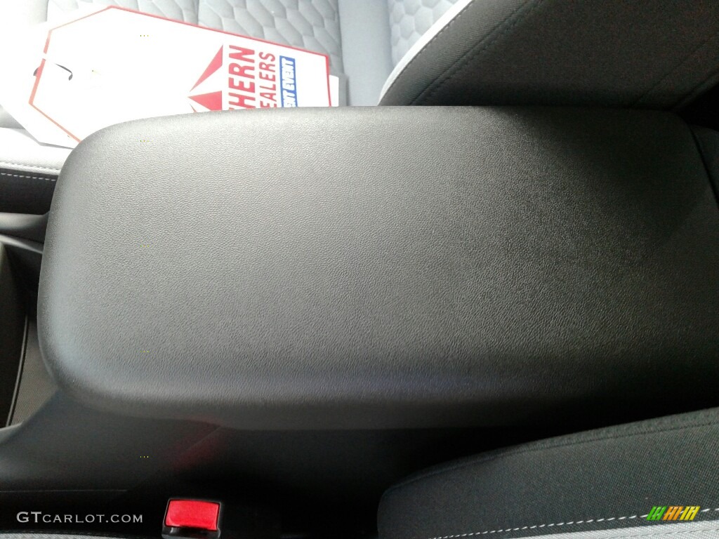 2019 Equinox LS - Summit White / Medium Ash Gray photo #18