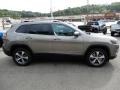 2019 Light Brownstone Pearl Jeep Cherokee Limited 4x4  photo #7