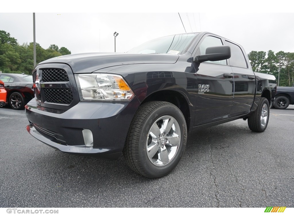 2019 1500 Classic Express Crew Cab 4x4 - Maximum Steel Metallic / Black/Diesel Gray photo #3