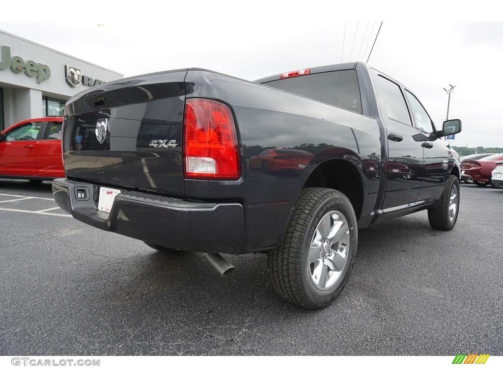 2019 1500 Classic Express Crew Cab 4x4 - Maximum Steel Metallic / Black/Diesel Gray photo #10