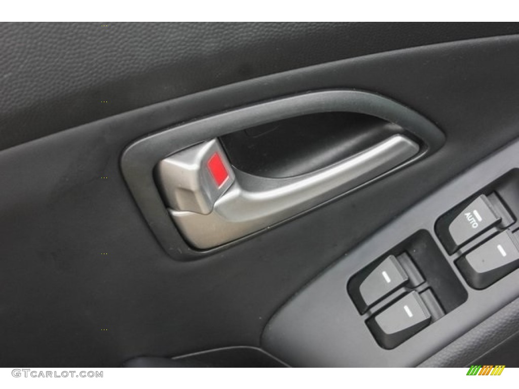 2012 Tucson Limited - Diamond Silver / Black/Saddle photo #16