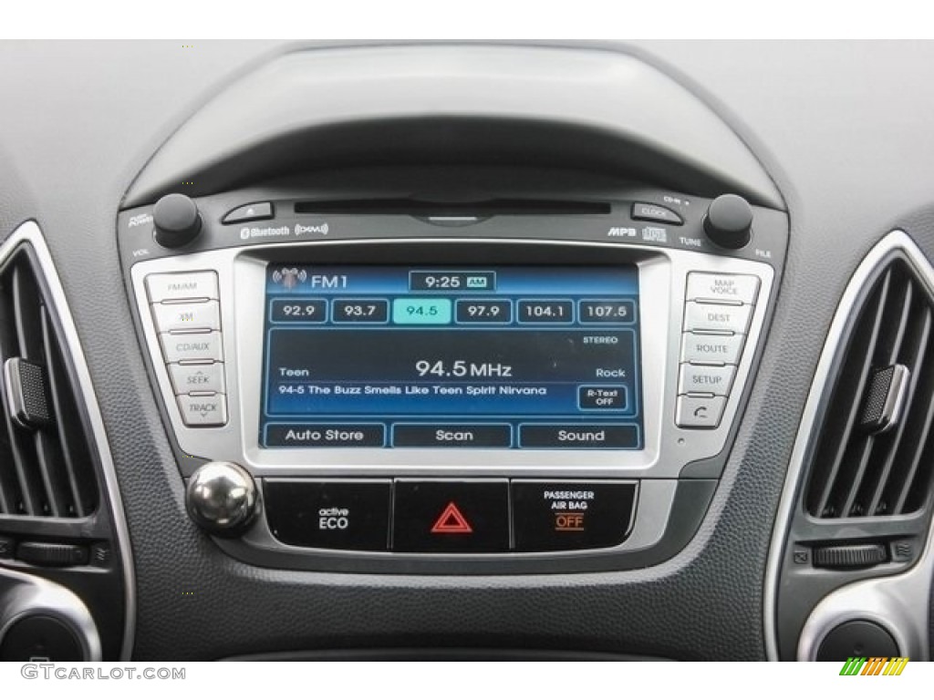 2012 Tucson Limited - Diamond Silver / Black/Saddle photo #28