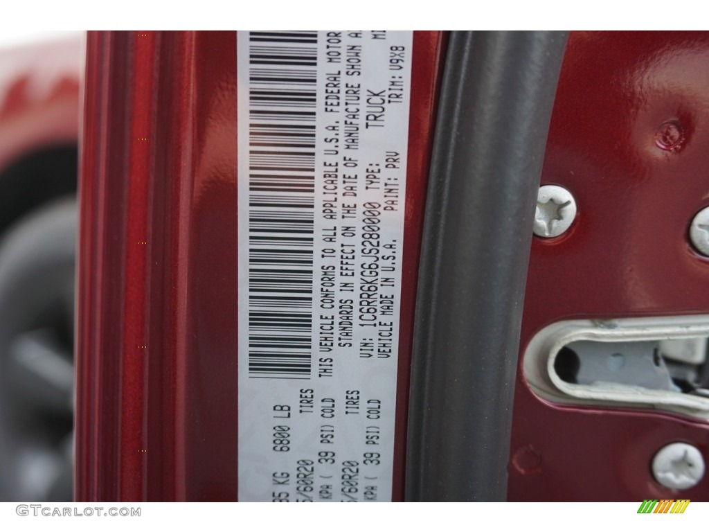2018 1500 Express Crew Cab - Delmonico Red Pearl / Black/Diesel Gray photo #13