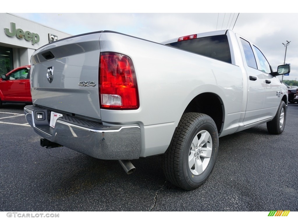 2019 1500 Classic Tradesman Quad Cab 4x4 - Bright Silver Metallic / Black/Diesel Gray photo #11
