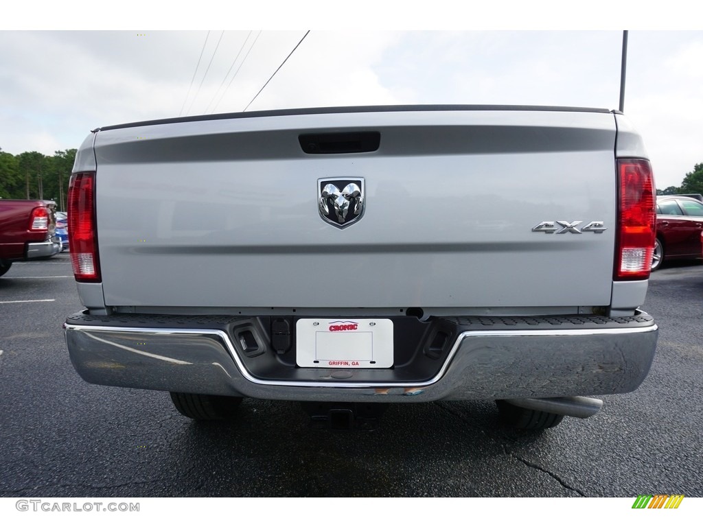2019 1500 Classic Tradesman Quad Cab 4x4 - Bright Silver Metallic / Black/Diesel Gray photo #12