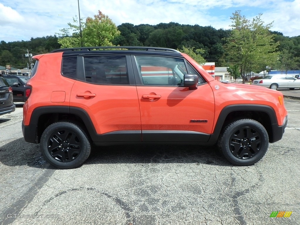 2018 Renegade Trailhawk 4x4 - Omaha Orange / Black photo #6