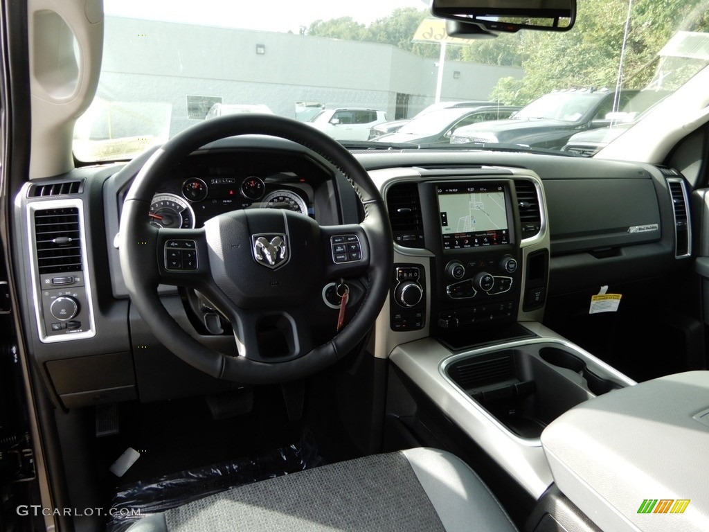 2019 1500 Classic Big Horn Crew Cab 4x4 - Granite Crystal Metallic / Black/Diesel Gray photo #13