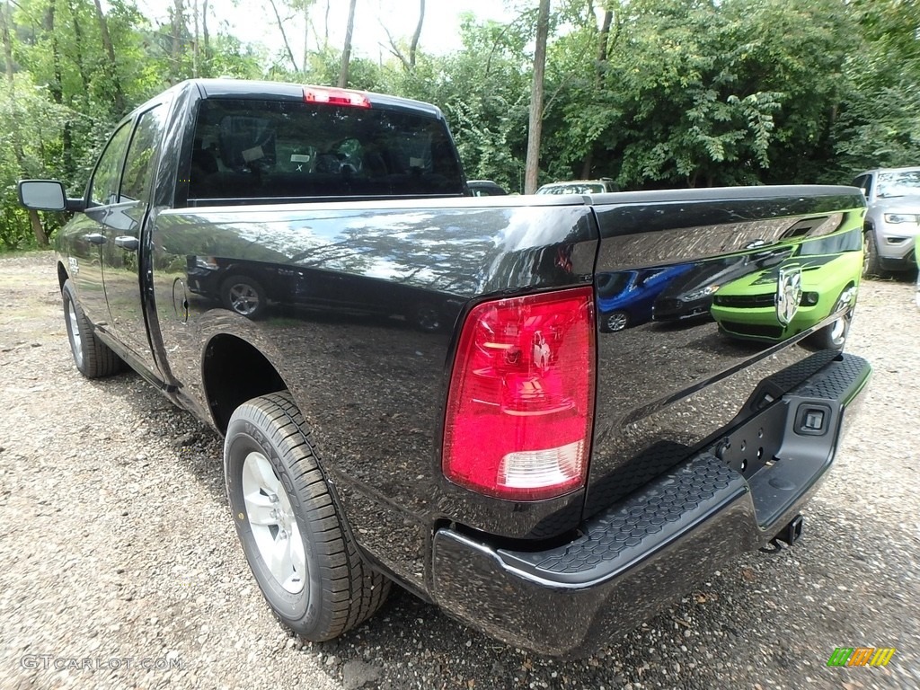 2019 1500 Classic Express Quad Cab 4x4 - Brilliant Black Crystal Pearl / Black/Diesel Gray photo #3