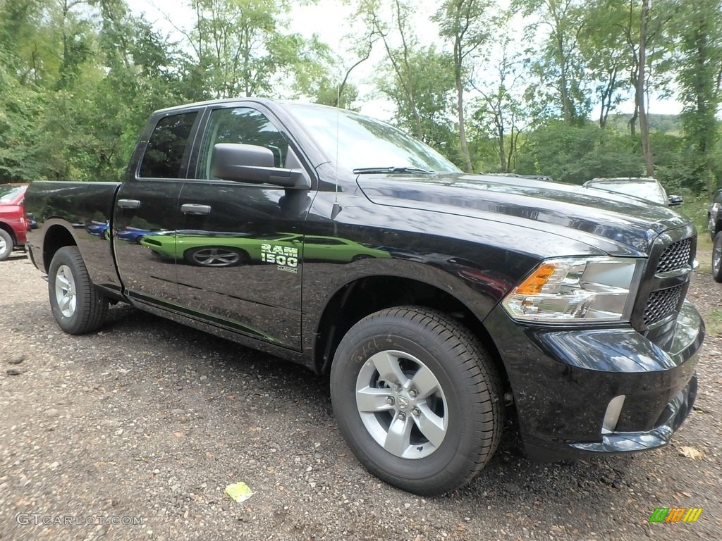 2019 1500 Classic Express Quad Cab 4x4 - Brilliant Black Crystal Pearl / Black/Diesel Gray photo #7