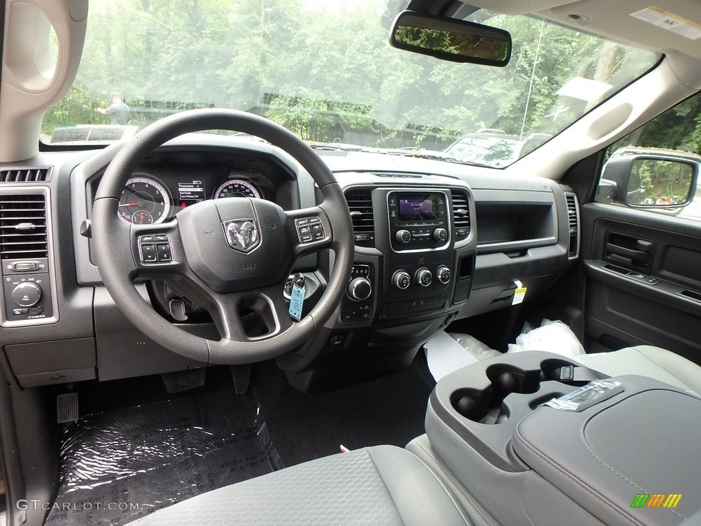 2019 1500 Classic Express Quad Cab 4x4 - Brilliant Black Crystal Pearl / Black/Diesel Gray photo #12
